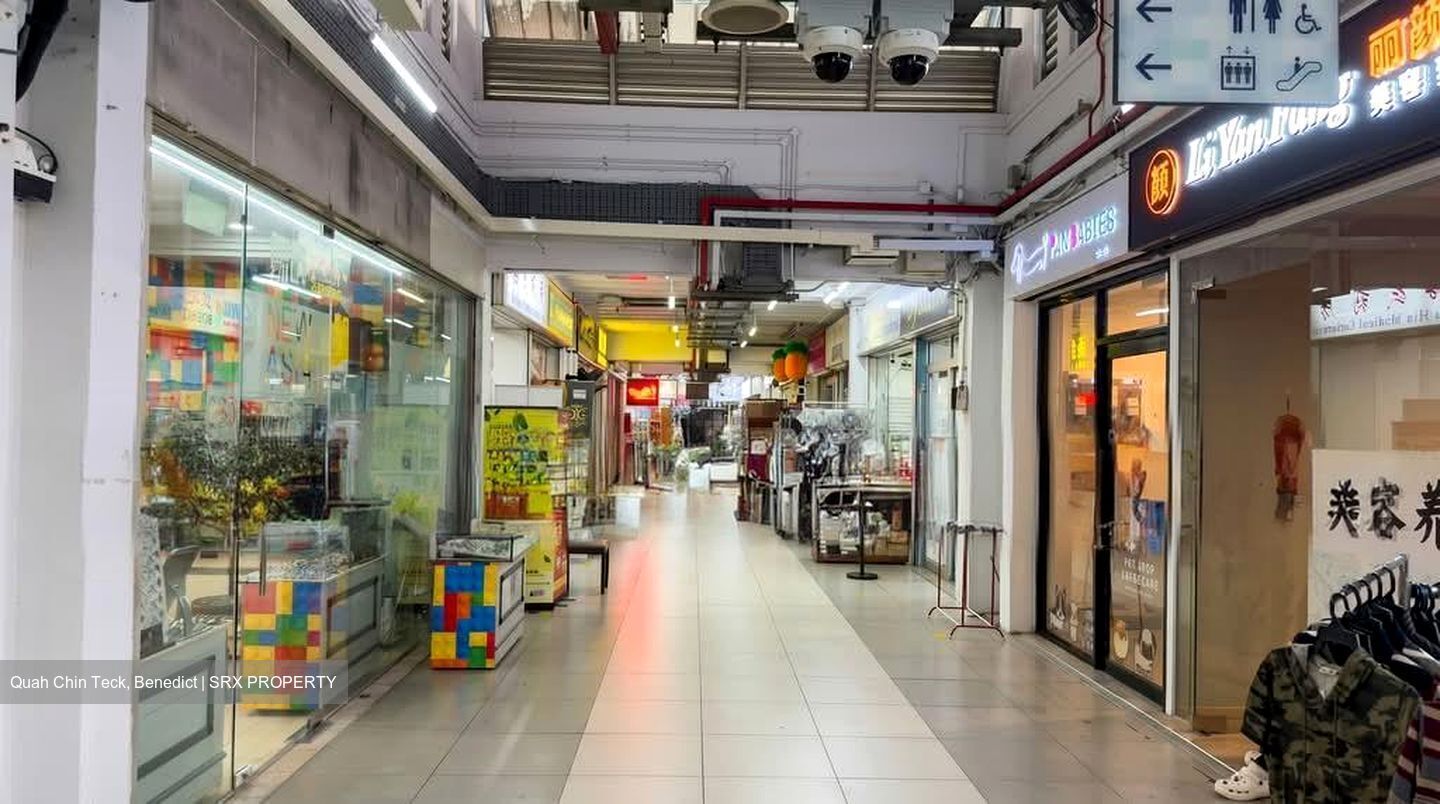 Boon Lay Shopping Centre (D22), Retail #582648521